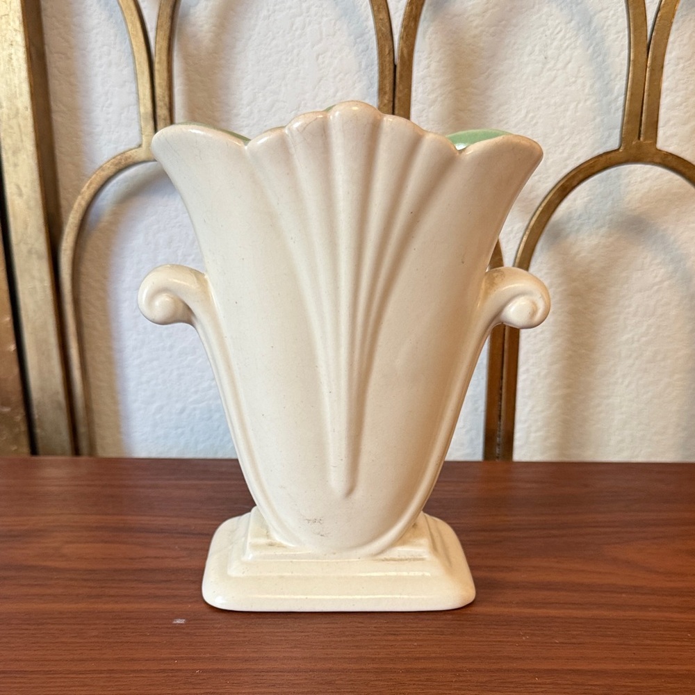 Red Wing Pottery Tulip Vase